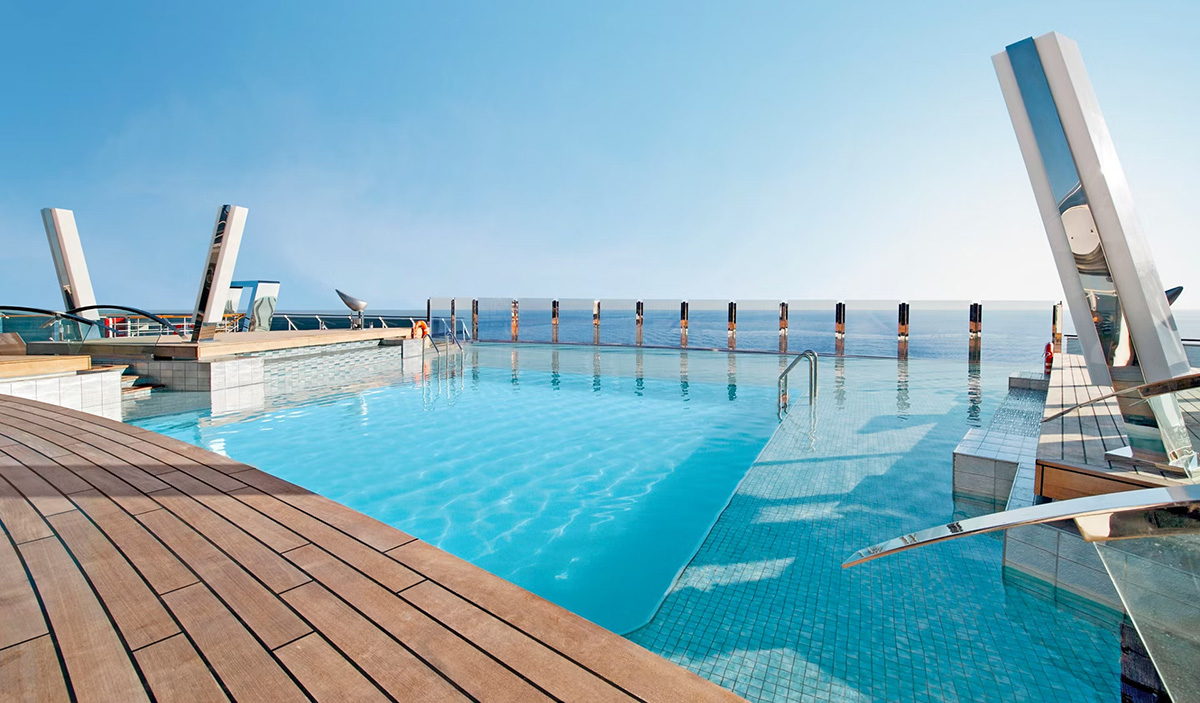Garden Bar Pool Area