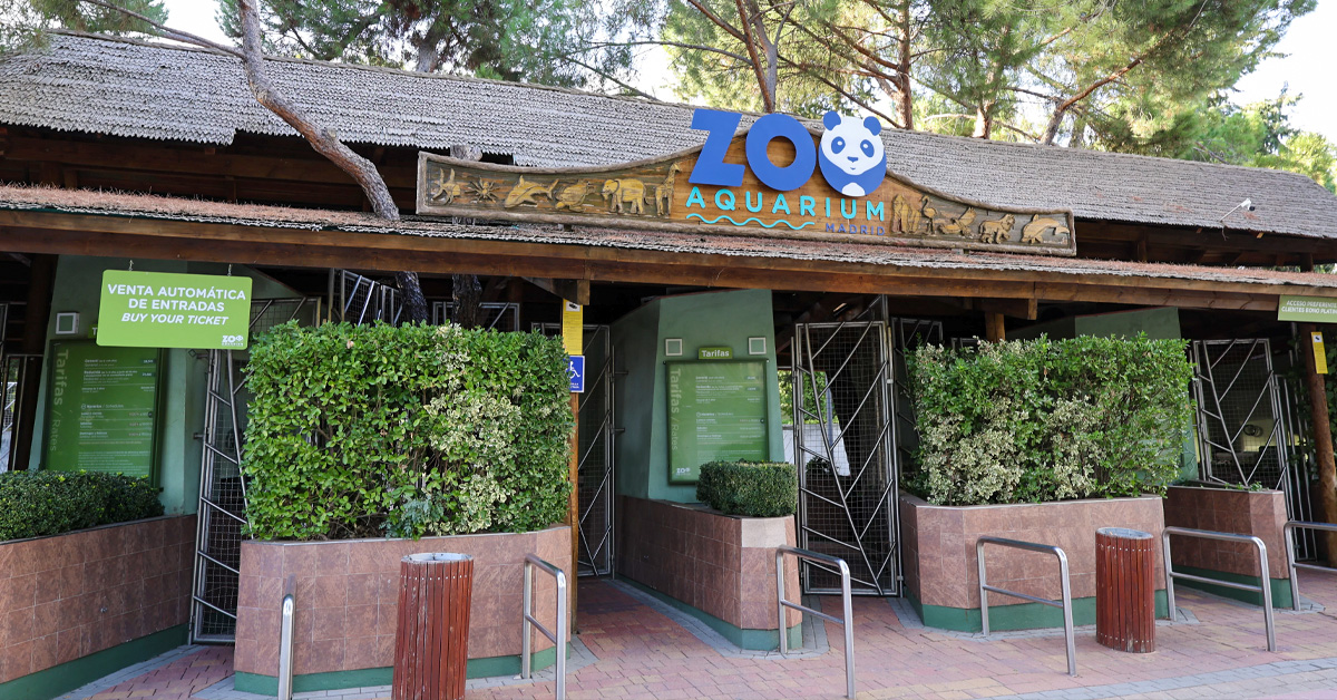 The entrance to Zoo Aquarium de Madrid in Casa De Campo Park