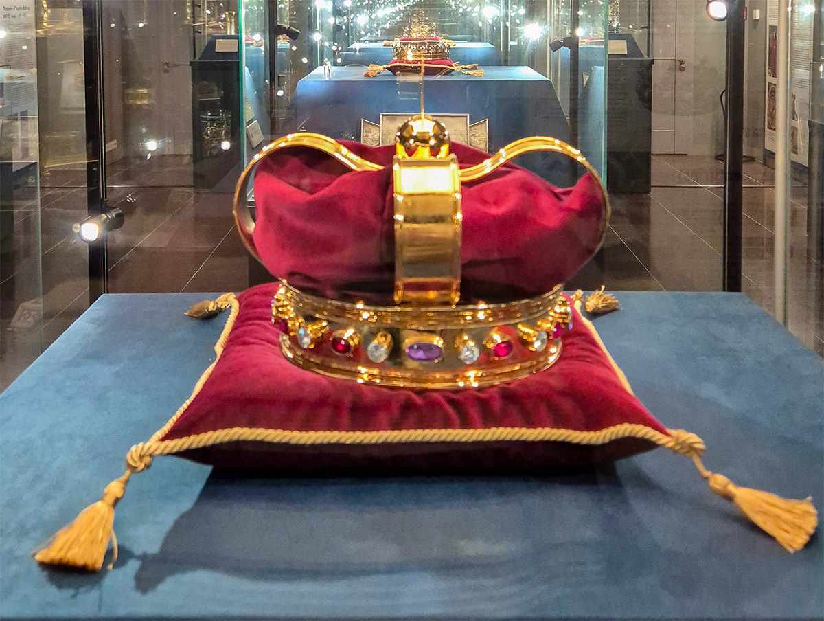 A stunning reconstruction of the crown of Grand Duke Alexander at the Palace of the Grand Dukes of Lithuania